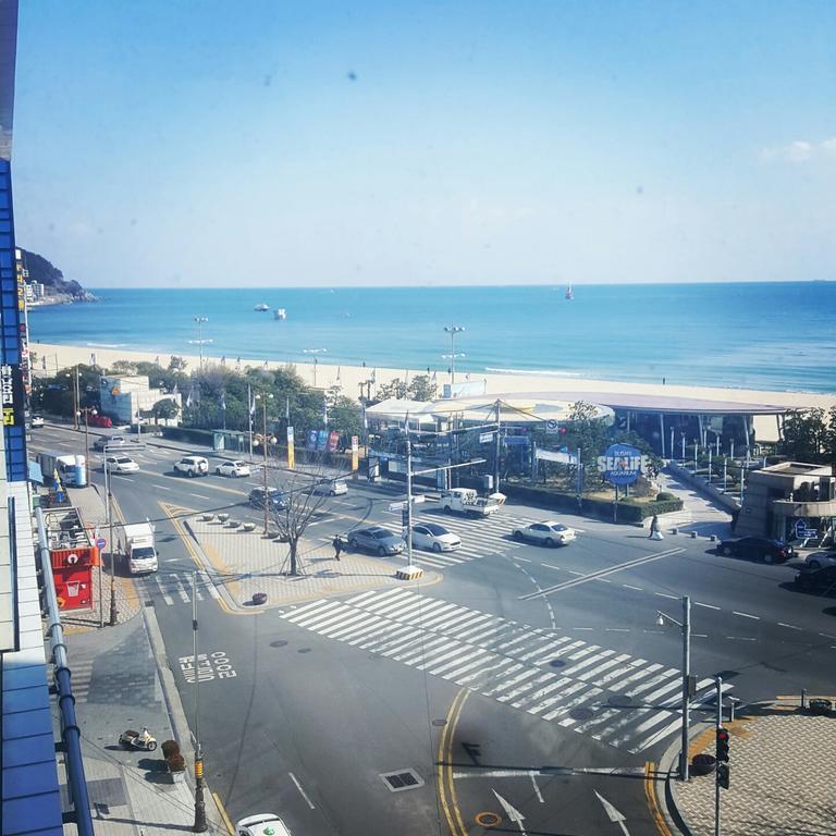 Moondong'S Hostel Busan Bagian luar foto