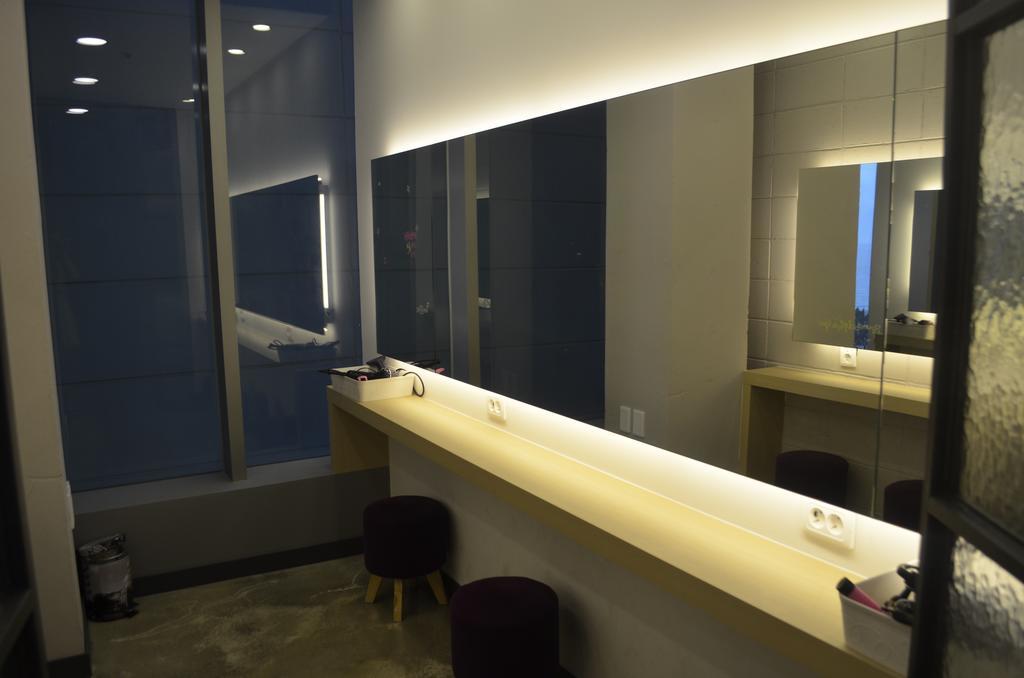 Moondong'S Hostel Busan Bagian luar foto