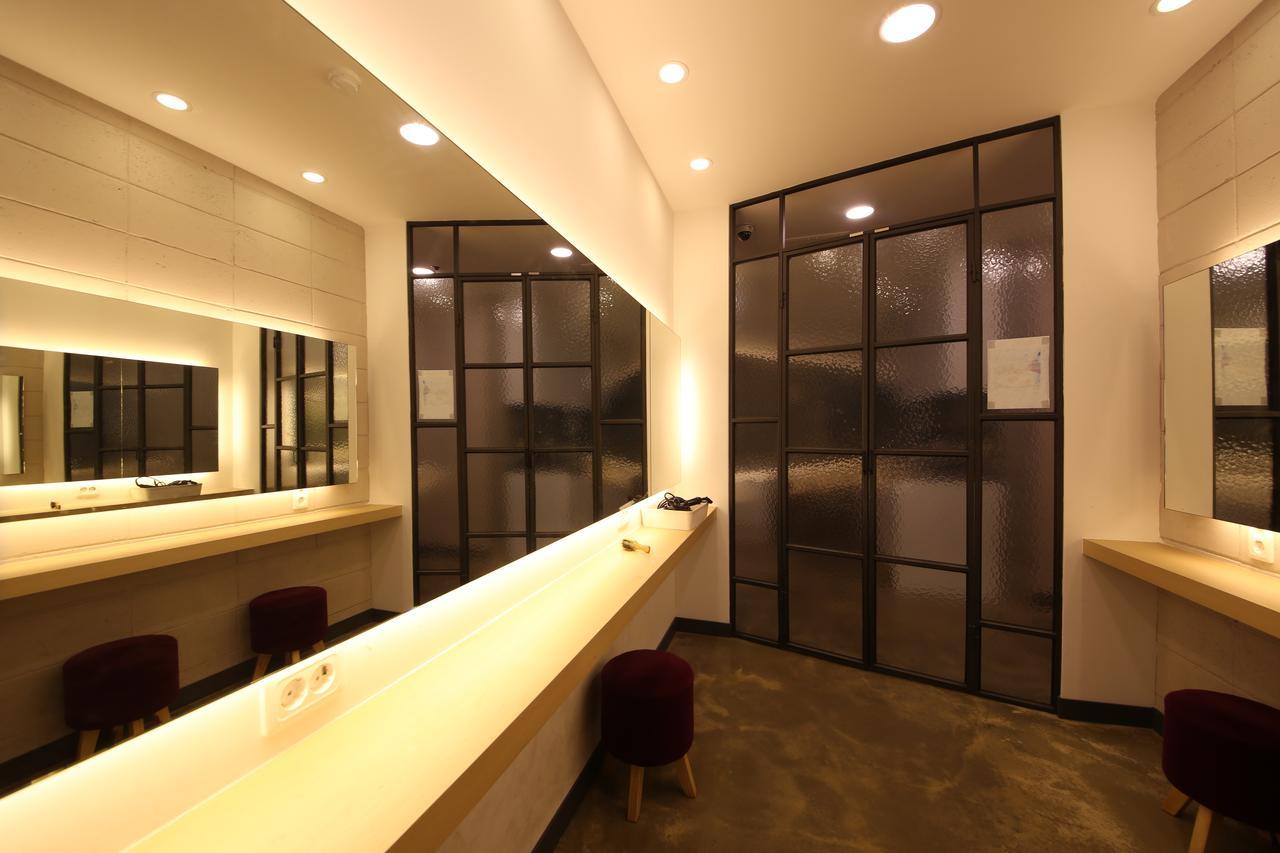 Moondong'S Hostel Busan Bagian luar foto