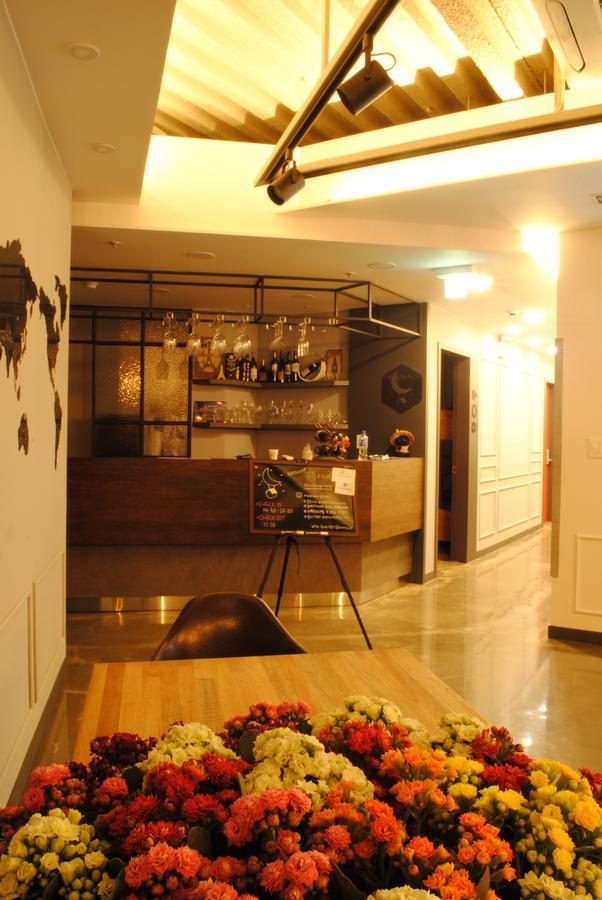 Moondong'S Hostel Busan Bagian luar foto