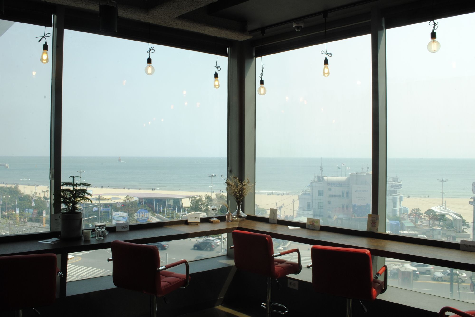Moondong'S Hostel Busan Bagian luar foto