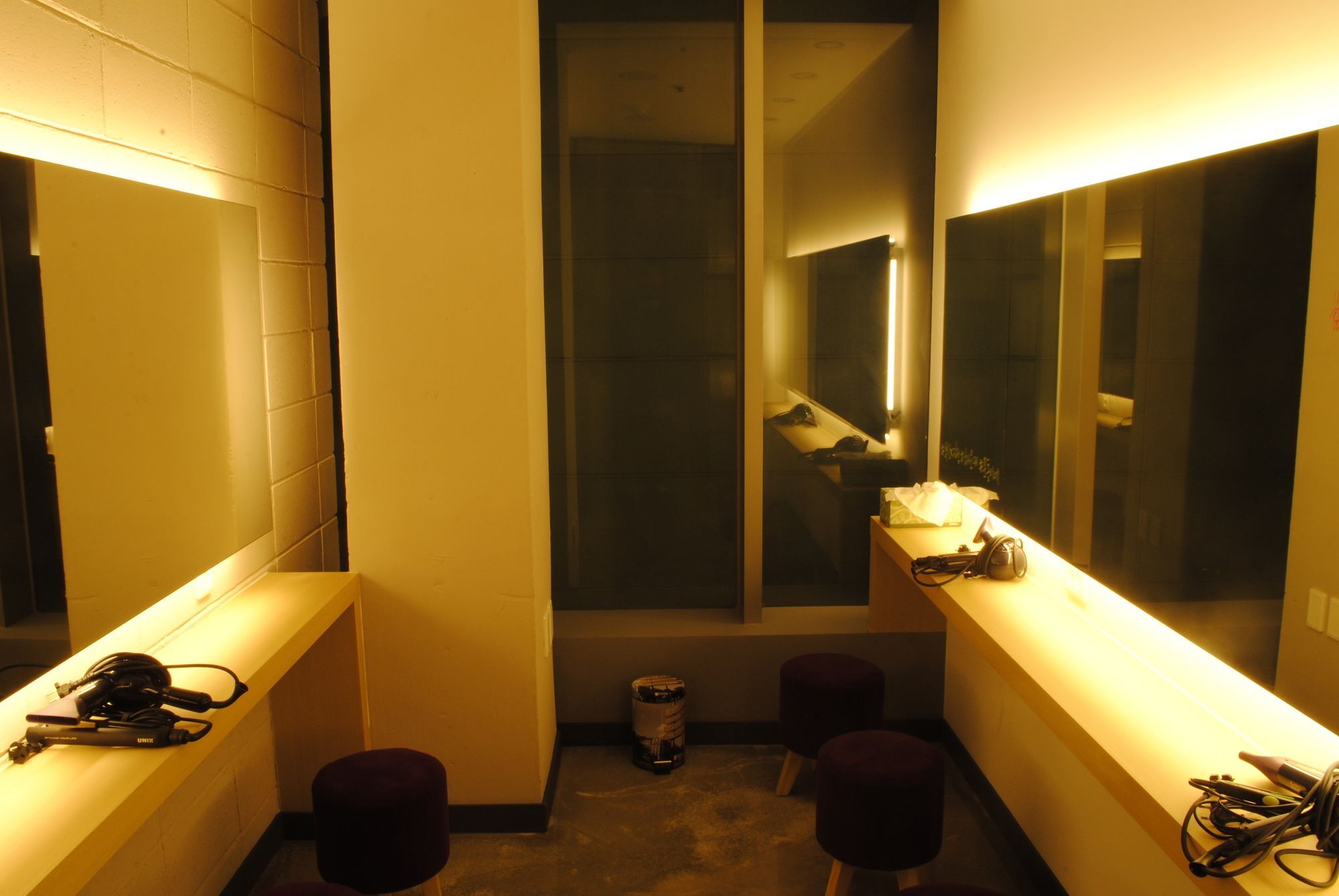 Moondong'S Hostel Busan Bagian luar foto